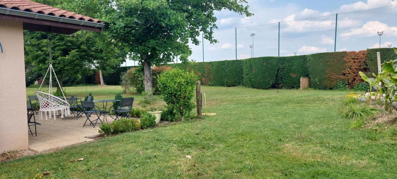 Etesia Ξενοδοχείο Feurs Εξωτερικό φωτογραφία